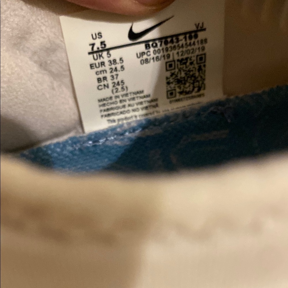 NIKE SUPERREP Off-White and Light Gray Running Shoes. Size 7.5 - Picture 8 of 13